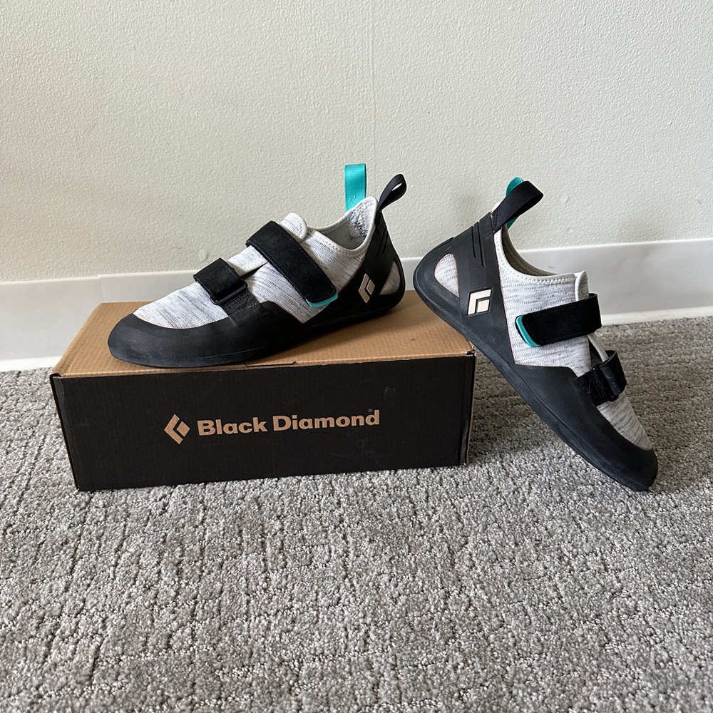 Black Diamond Women’s Momentum Climbing Shoe Size 9.5/41.5 Velcro